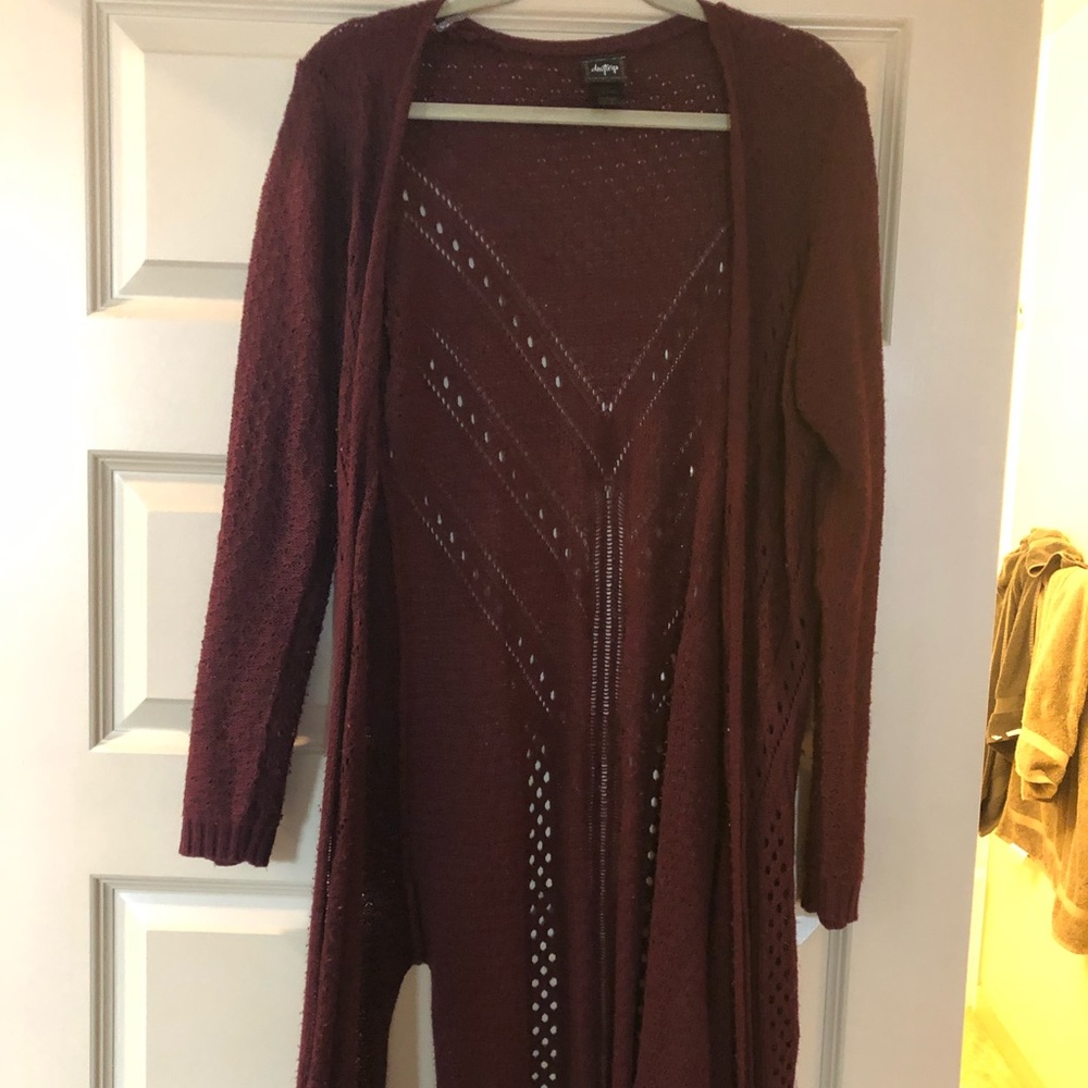 Burgundy duster